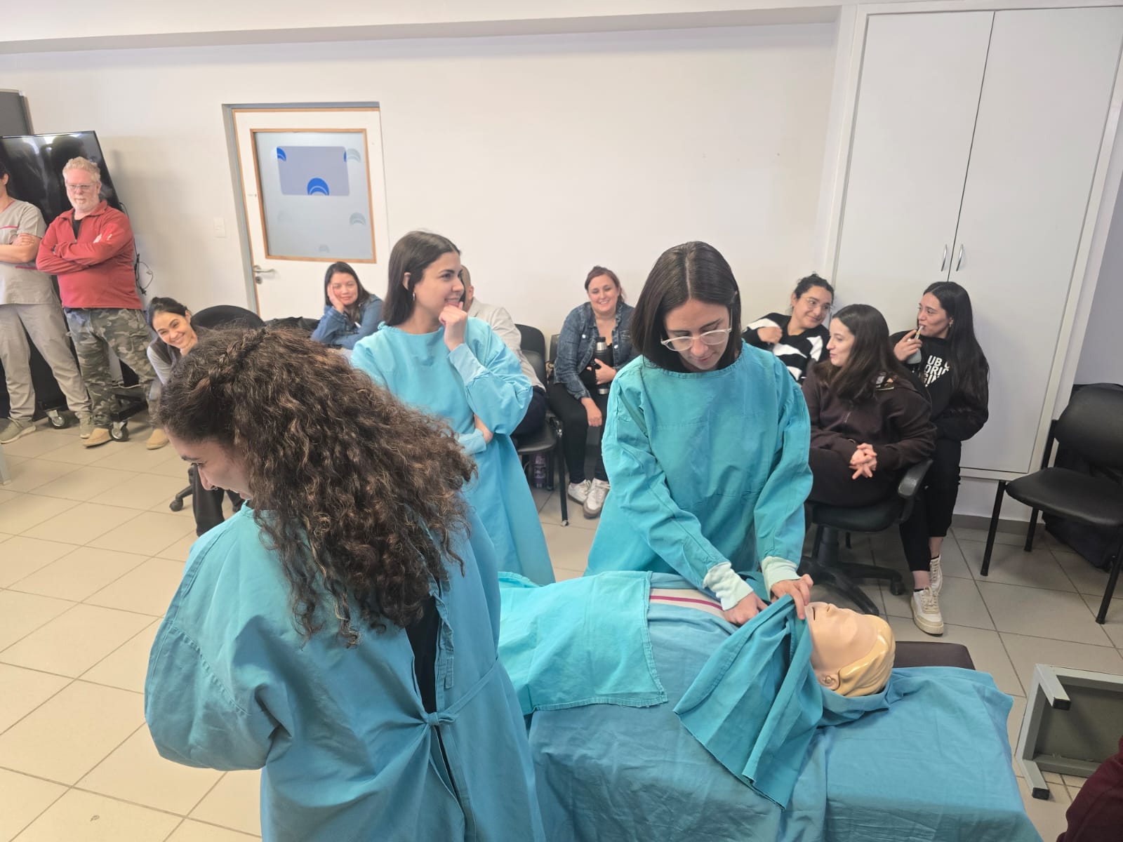 Capacitación en Eventos Críticos en Quirófano ARAAR y Leben Salud - foto 11